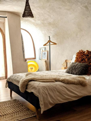 Charmante suite indépendante avec cave à vin